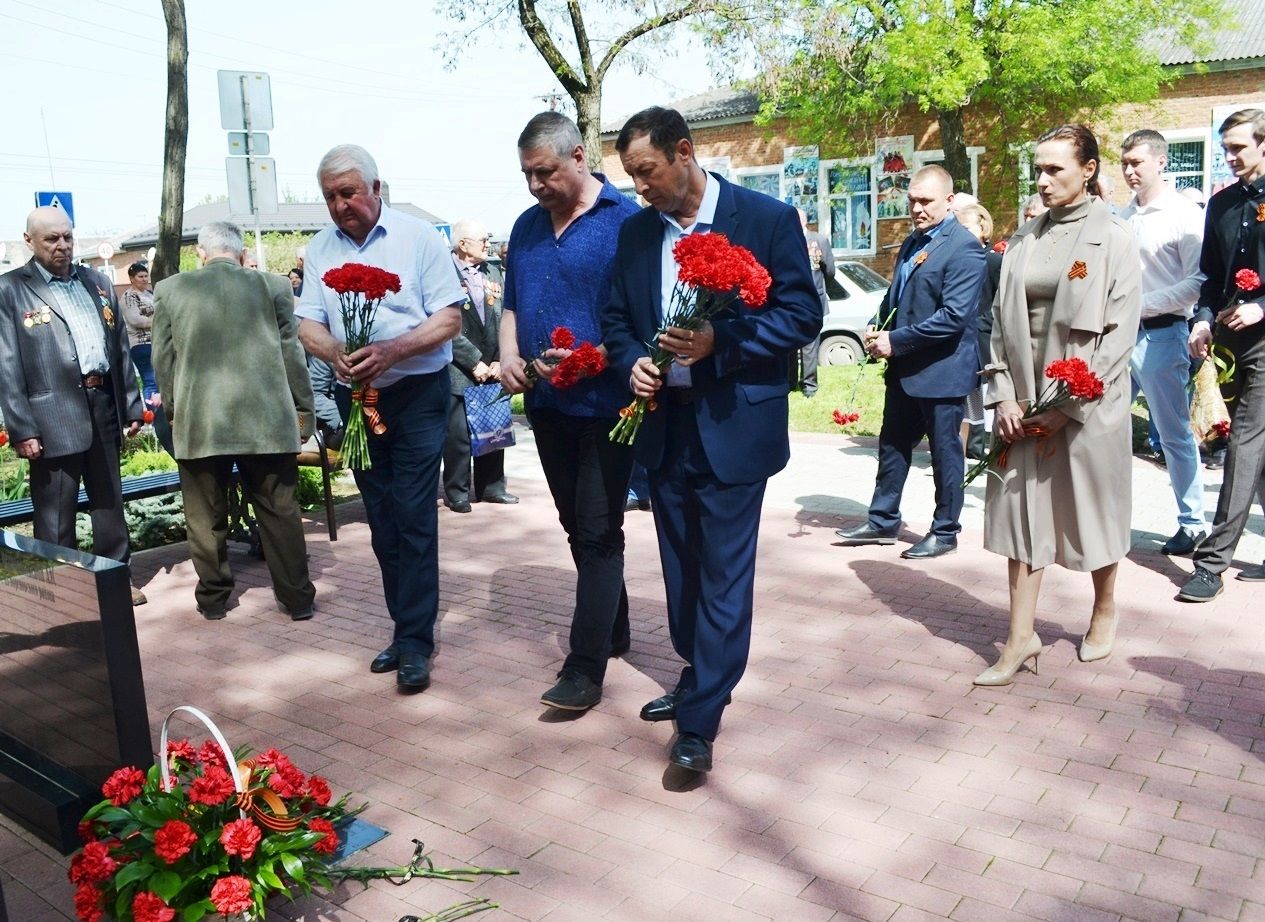 Новости кореновск. Кореновск фото. Герой России Иваново. Последний герой. Школа 1 Кореновск фото.